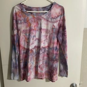 No Boundaries long sleeved top.  Size XXL  Hand tie-dyed